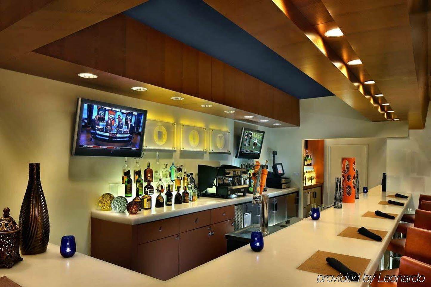 Doubletree By Hilton Hartford Downtown Hotel Exterior foto